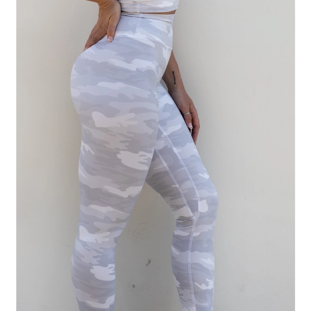 White camo leggings